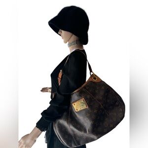 Louis Vuitton Galiera Bag 18x10